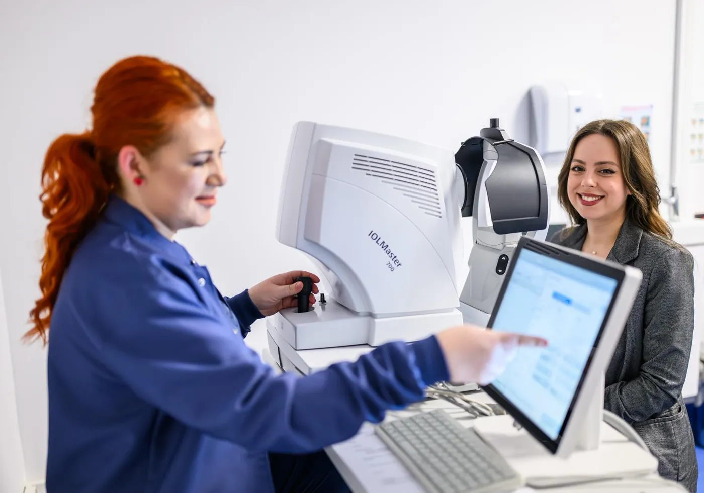 Măsurarea proeminenței oculare cu exoftalmometrul Hertel — Mrini Eye Hospital