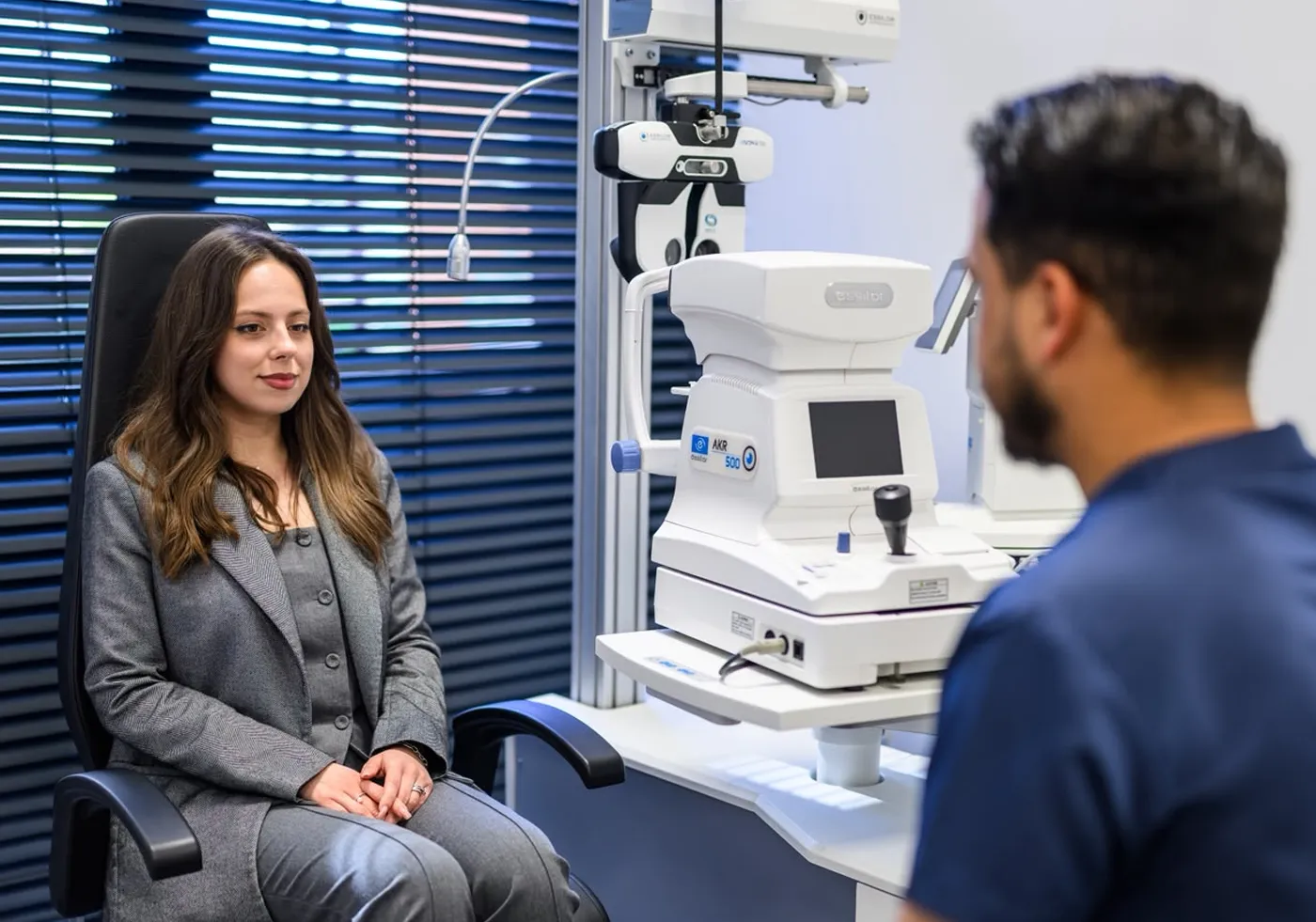 Consult oftalmologic pentru urcior la ochi — Mrini Eye Hospital