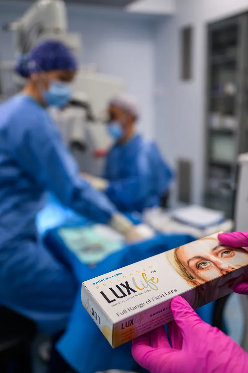 Pacient la consult pentru cataractă — Mrini Eye Hospital